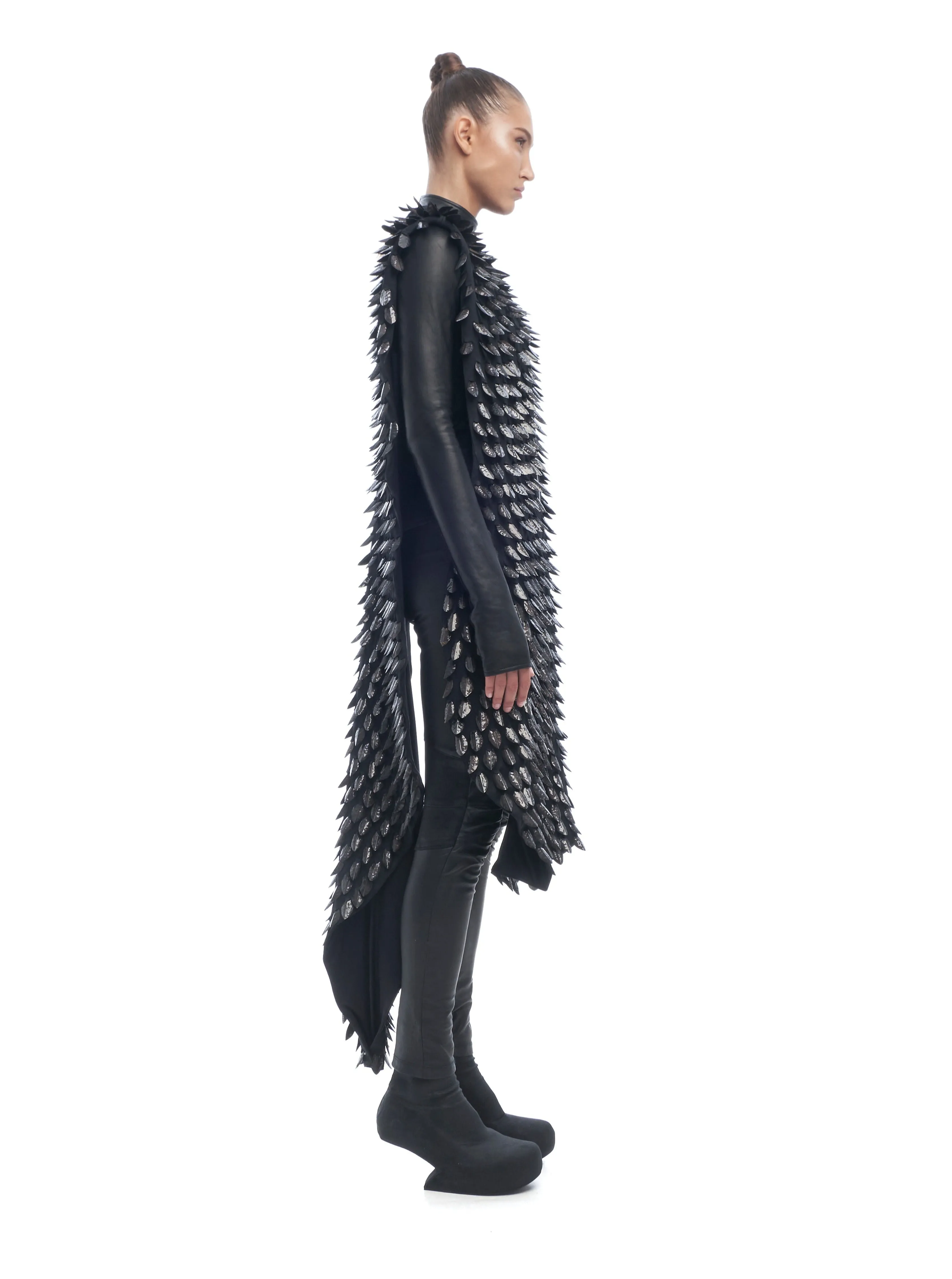 ARCIS - WOMEN'S LONG METAL CAPE