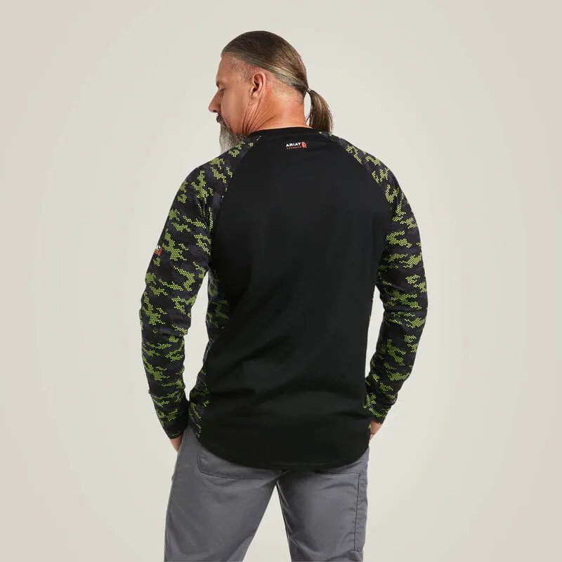 Ariat Mens FR Stretch Camo Baseball Long Sleeve T-Shirt Style 10039165