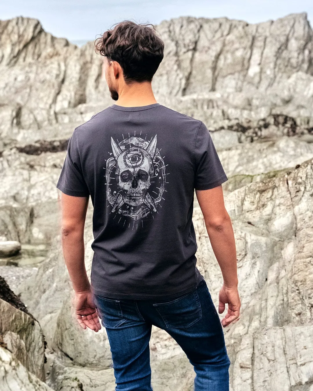 Eye Sea Waves - Mens Short Sleeve Stonewash T-shirt - Dark Grey
