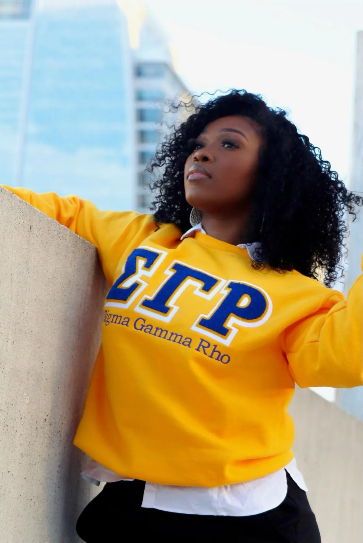 Gold Vintage SGRHO Sweatshirt (Unisex Sizing)