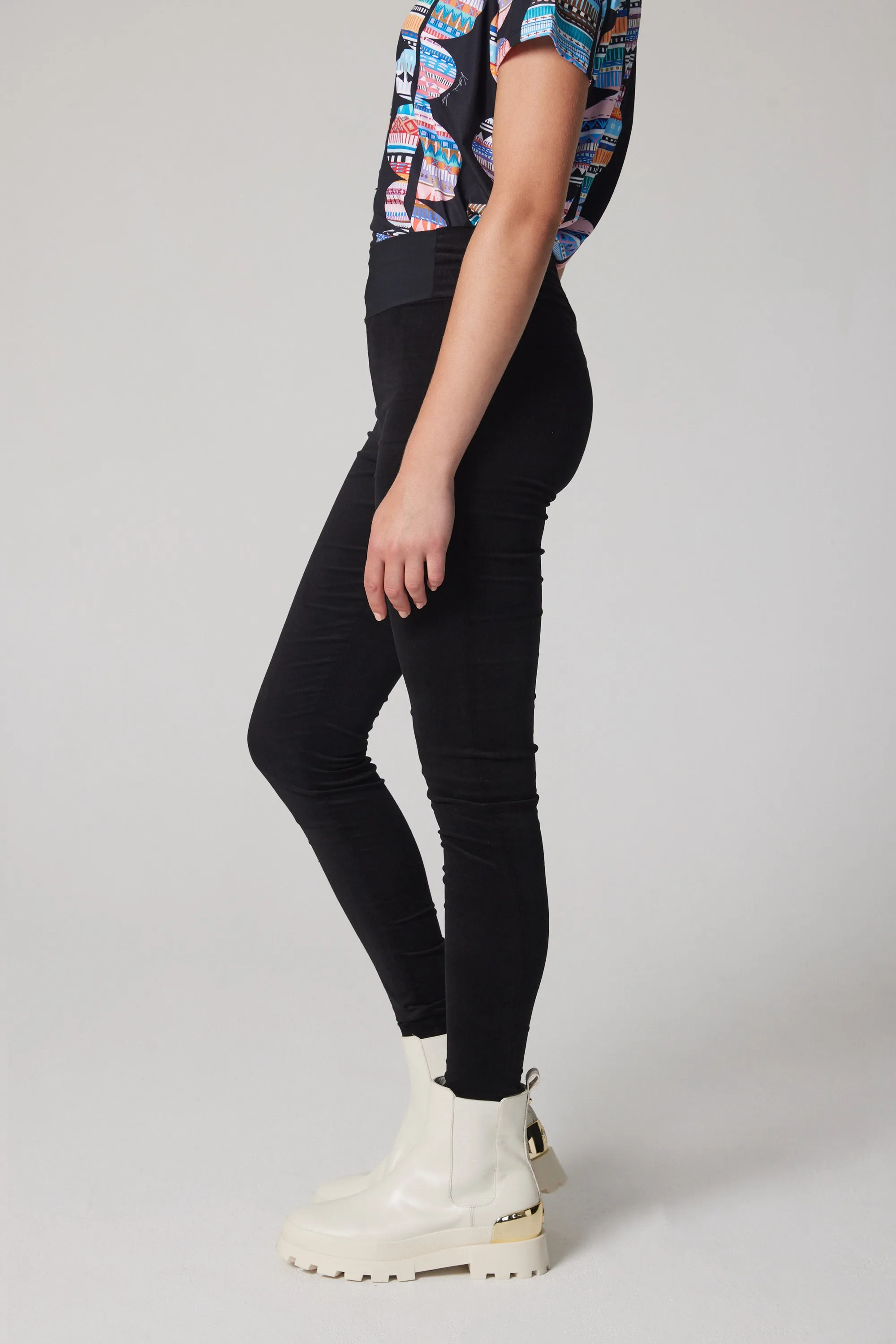 Slim-fit Velvet Corduroy Pant - Black